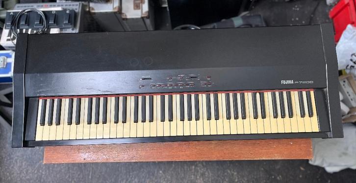 Fujiha P7200 elektrisch pianotoetsenbord, Muziek en Instrumenten, Keyboards, Gebruikt, 76 toetsen, Overige merken, Midi-aansluiting