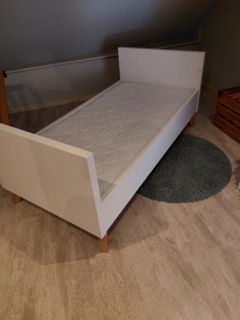 Meegroeibed, baby en peuterbed, Ophalen, Matras
