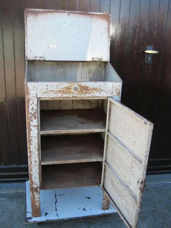 Oude industriële metalen kast (Schäfer), Antiek en Kunst, Antiek | Woonaccessoires, Ophalen