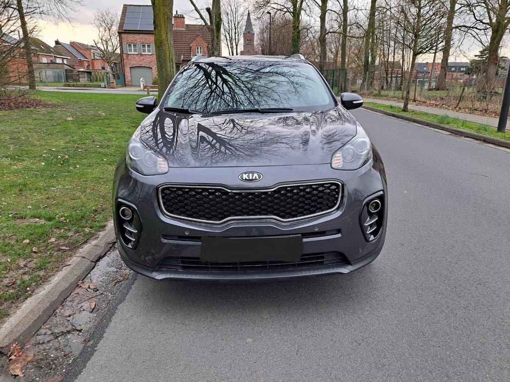 Kia Sportage 1.6 Essence. À partir de 2018. 6 milliards d'eu, Autos, Cuir, Argent ou Gris, Euro 6, Boîte manuelle