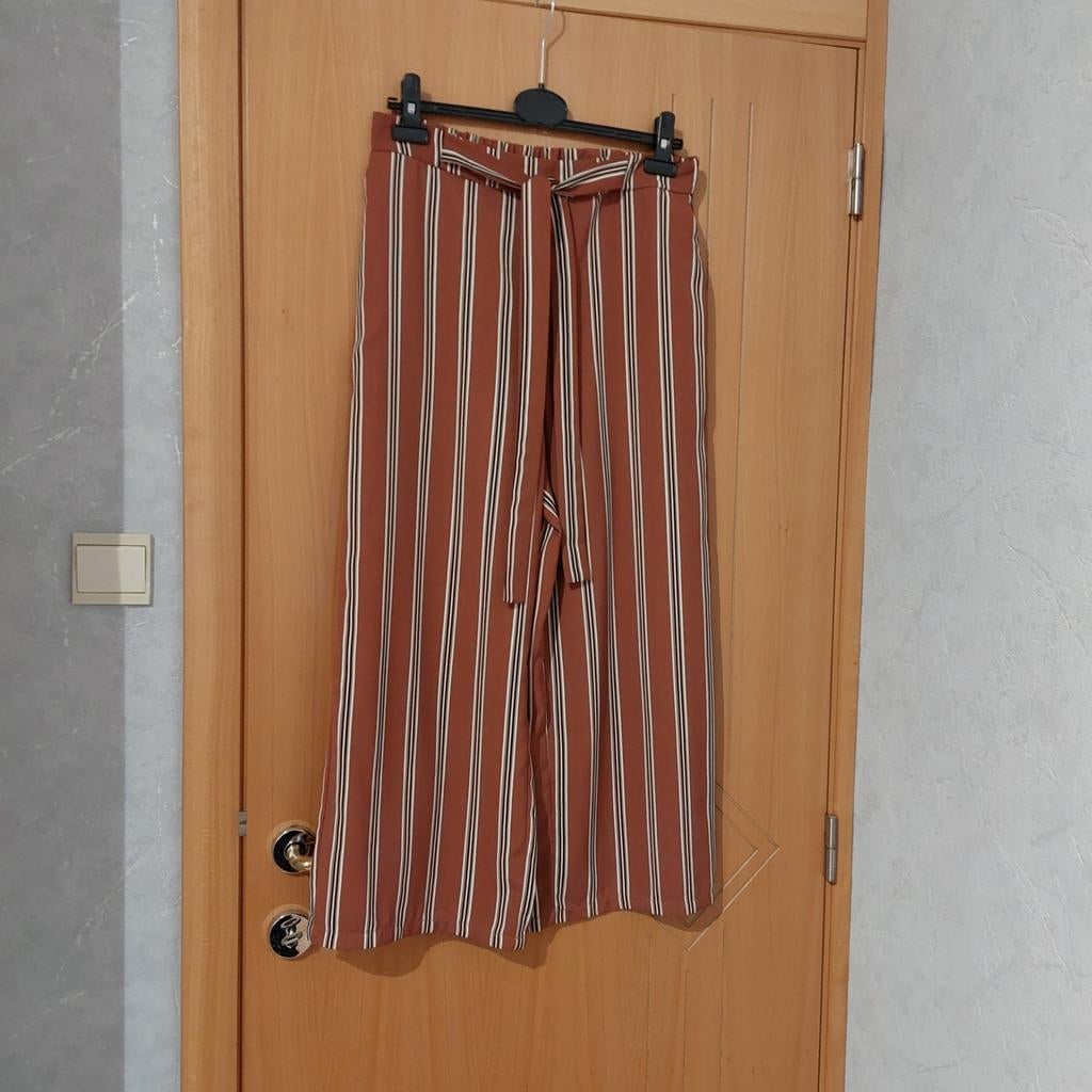 Wijde lange broek mt 40/42 pieces, Kleding | Dames, Broeken en Pantalons, Ophalen