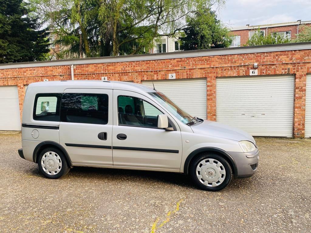 Mooie Opel Combo,1300 diesel. Airco.Met keuring voor verkoop, Auto's, Opel, Bedrijf, Te koop, Combo Tour, Diesel, Euro 4, 5 deurs