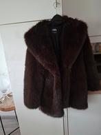 Veste  fausse fourrure, Enlèvement