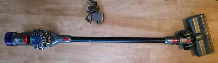 Dyson V7 sans fil, complet, idéal bricoleur/pièces – 30€, Divers, Bâtons de marche, Enlèvement