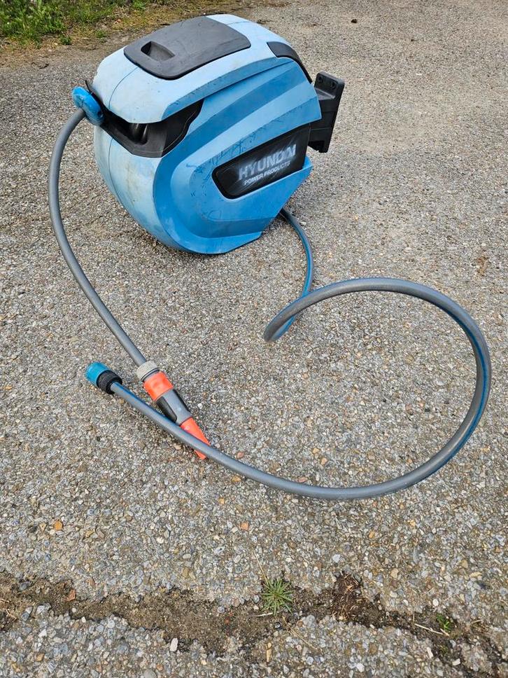 Tuyau d'arrosage sur enrouleur automatique L= 30 mètres Hund, Jardin & Terrasse, Tuyaux d'arrosage, Tuyau d'arrosage, Enlèvement