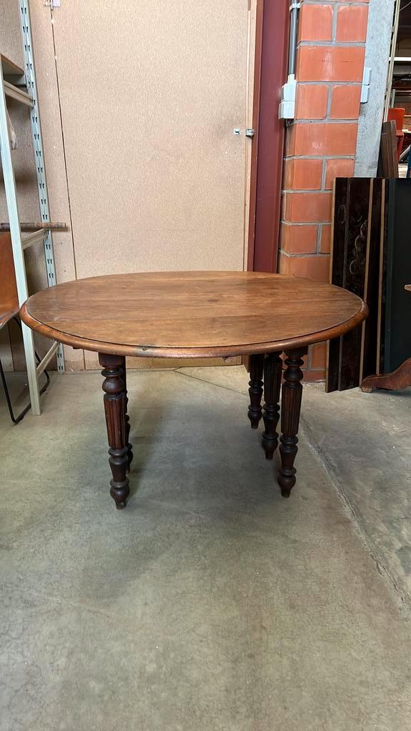Ancienne table en bois, plateau rabattable des deux côté, Antiquités & Art, Antiquités | Meubles | Tables, Enlèvement