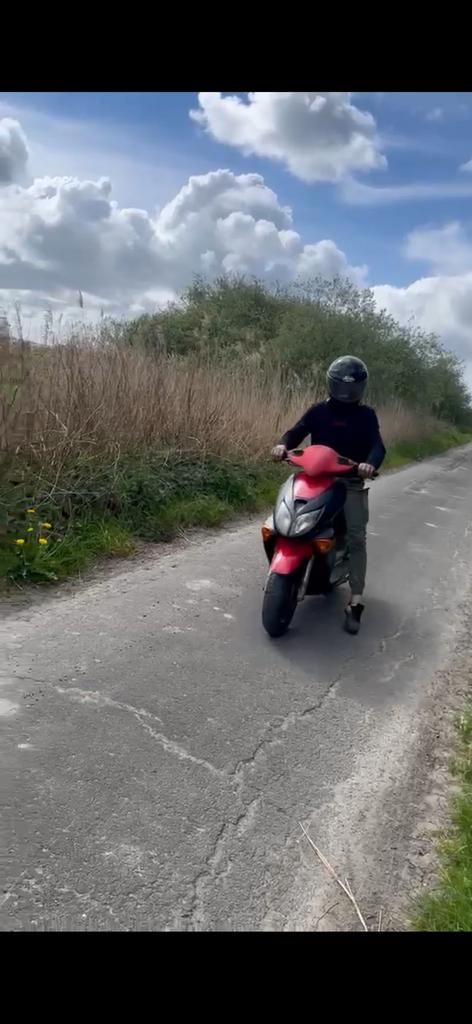 Honda X8R 🚀EXTREME ACCELERATIE🚀, Fietsen en Brommers, Ophalen, Zo goed als nieuw