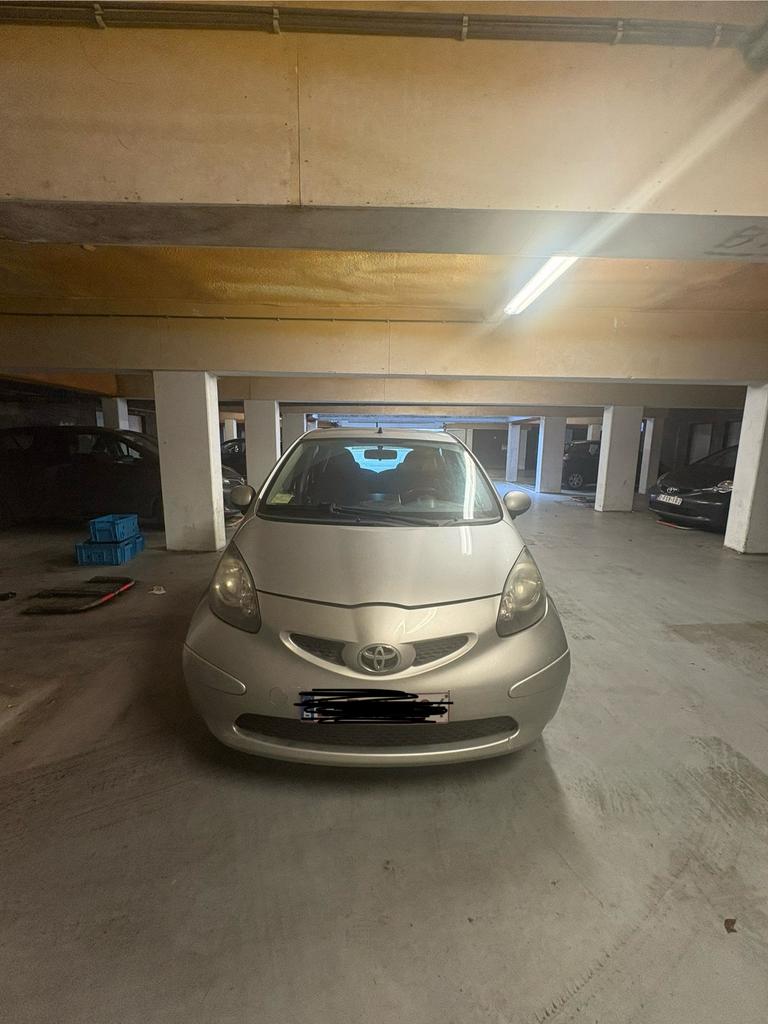 Toyota Aygo 2006 – CarPlay / Caméra recul – À réparer, Autos, Achat, Boîte manuelle, Autre carrosserie, 5 places