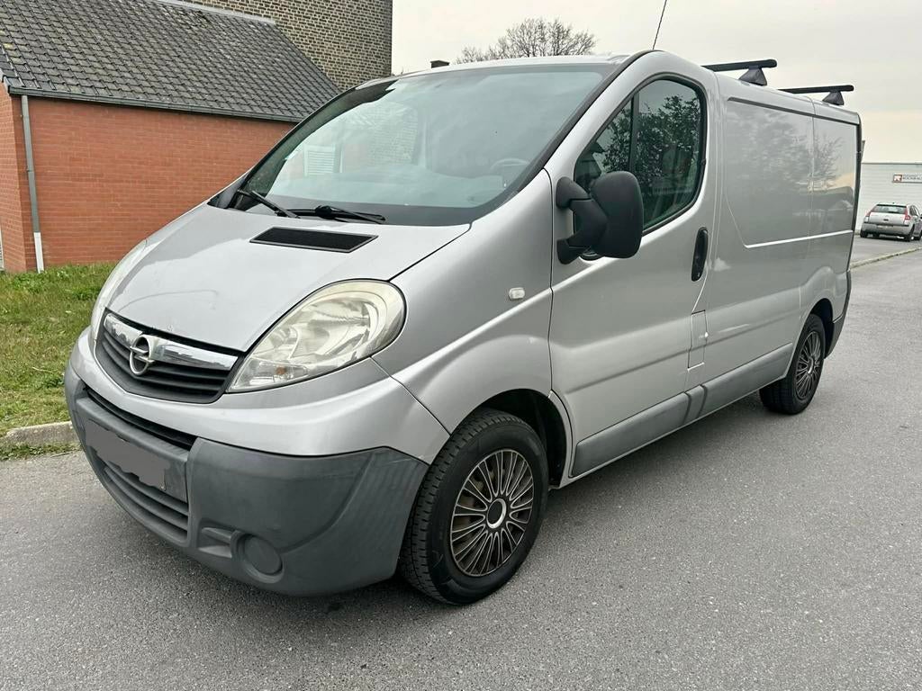 Opel vivaro 2.0 diesel  PRÊTE A IMMATRICULER, Voorwielaandrijving, Stof, Zwart, 4 cilinders