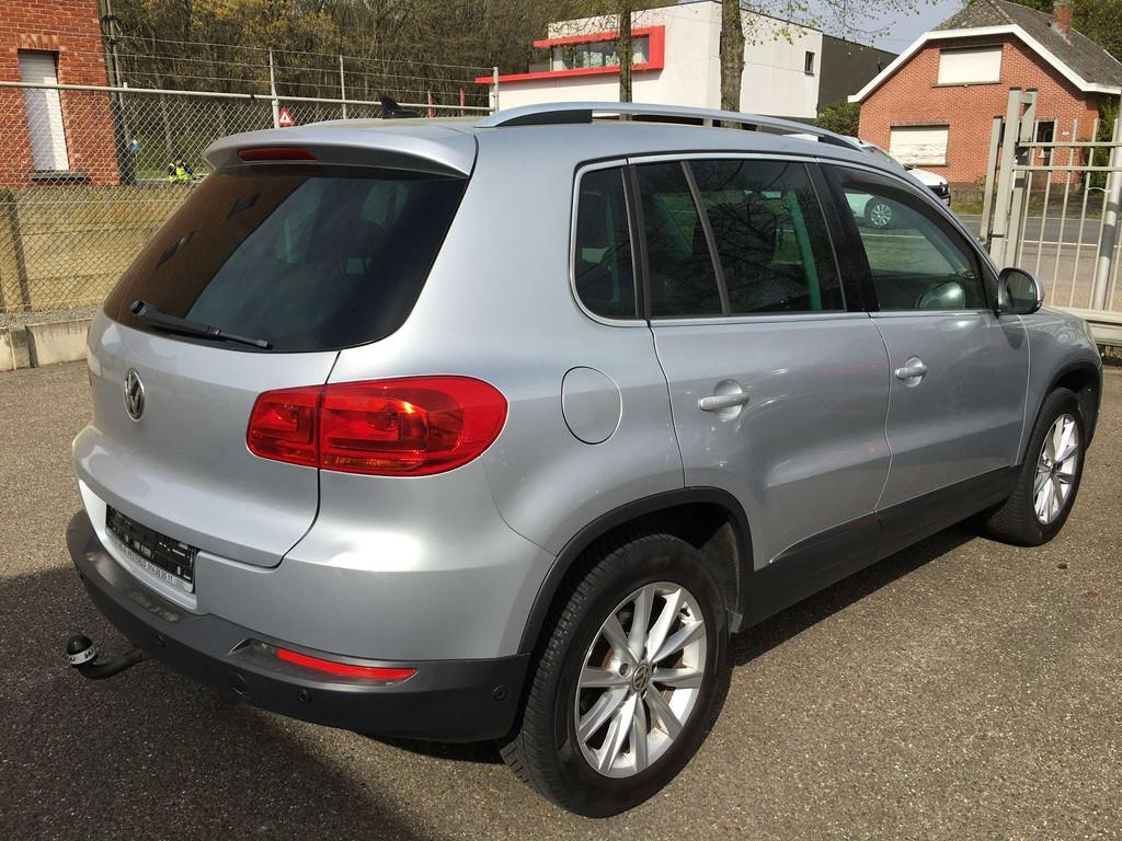 Volkswagen Tiguan AUTOMATIC Trendline 1.4 TSI 90KW benzine, Cuir, Entreprise, 1968 cm³, Noir