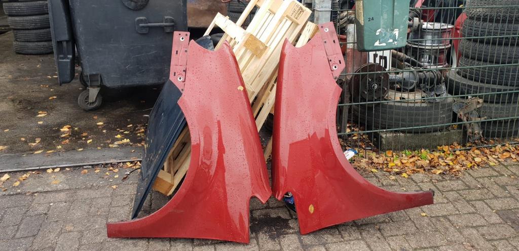 VW TOURAN VOORSCHERMEN LINKS+RECHTS BJ 2008, Gebruikt, -, -, Ophalen of Verzenden