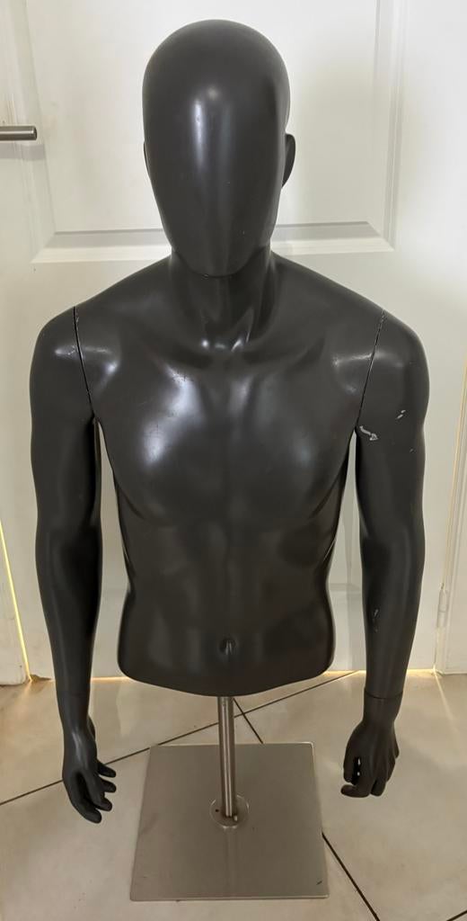 Mannequin bustes op voeten vrouw/man, Ophalen, Gebruikt