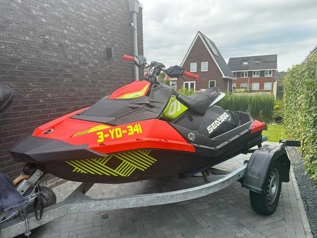 2018 Seadoo Spark Trixx Waterscooter, Watersport en Boten, Jetski's en Waterscooters, Gebruikt, Overige brandstoffen