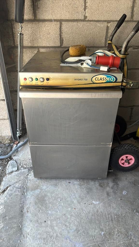 Classeq Hydro 750 vaatwasser, Enlèvement, Utilisé, Laver et Sécher