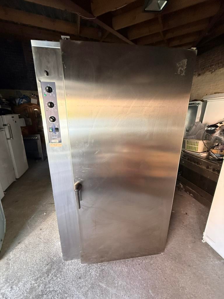 Four professionnel, Enlèvement ou Envoi