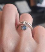 Clio blauwe visring T47 bal, Handtassen en Accessoires, Ringen, Ophalen of Verzenden, Dame of Heer, Met parel, Zilver