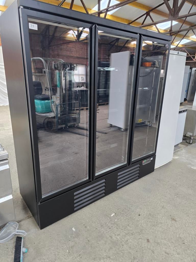 Te koop horeca toestellen, Ophalen