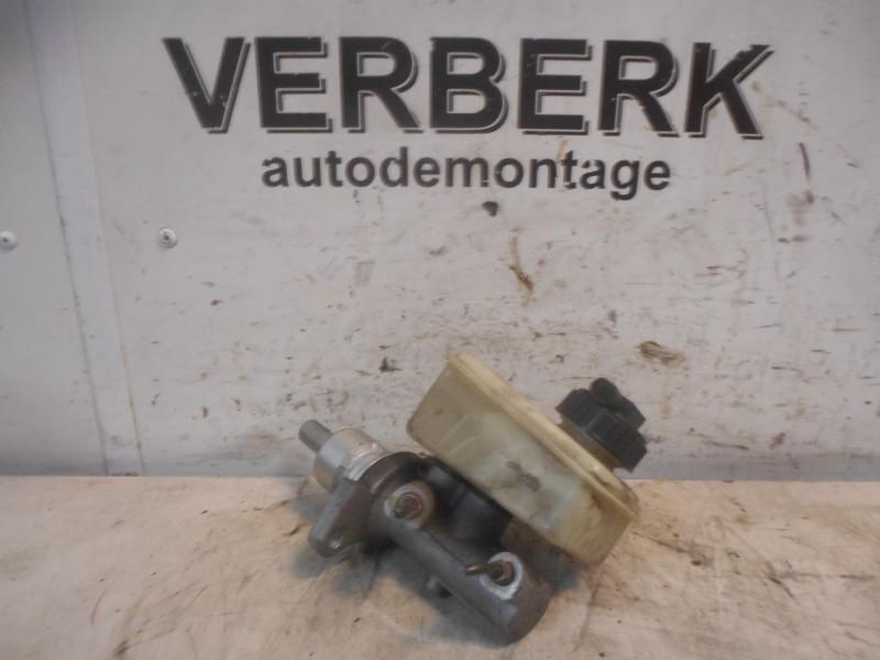 HOOFDREMCILINDER Opel Omega B (25 / 26 / 27) (2016), Gebruikt, Opel