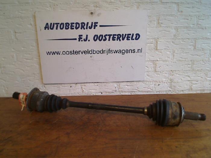 Arbre de transmission avant droit d'un Mercedes Vito, Autos : Pièces & Accessoires, 3 mois de garantie, Utilisé, -, -