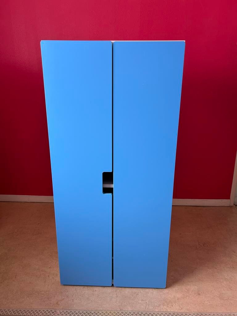 Ikea kledingkast voor kinderen met draadmand, Ophalen, Zo goed als nieuw