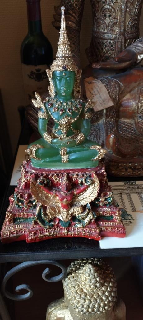 Smaragdgroene Boeddha (Bangkok)., Ophalen