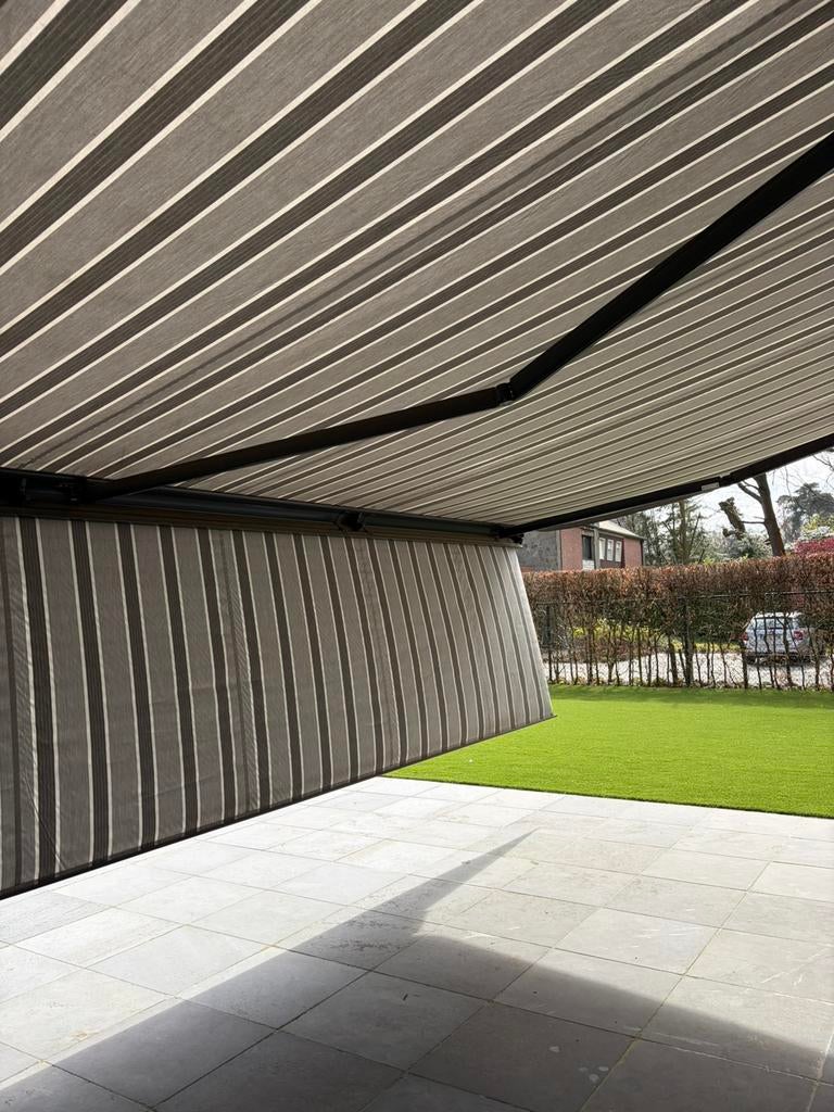 Elektronisch zonnescherm HAROL 7m op 4m, Tuin en Terras, Ophalen, Gebruikt, 450 cm of meer, Elektrisch