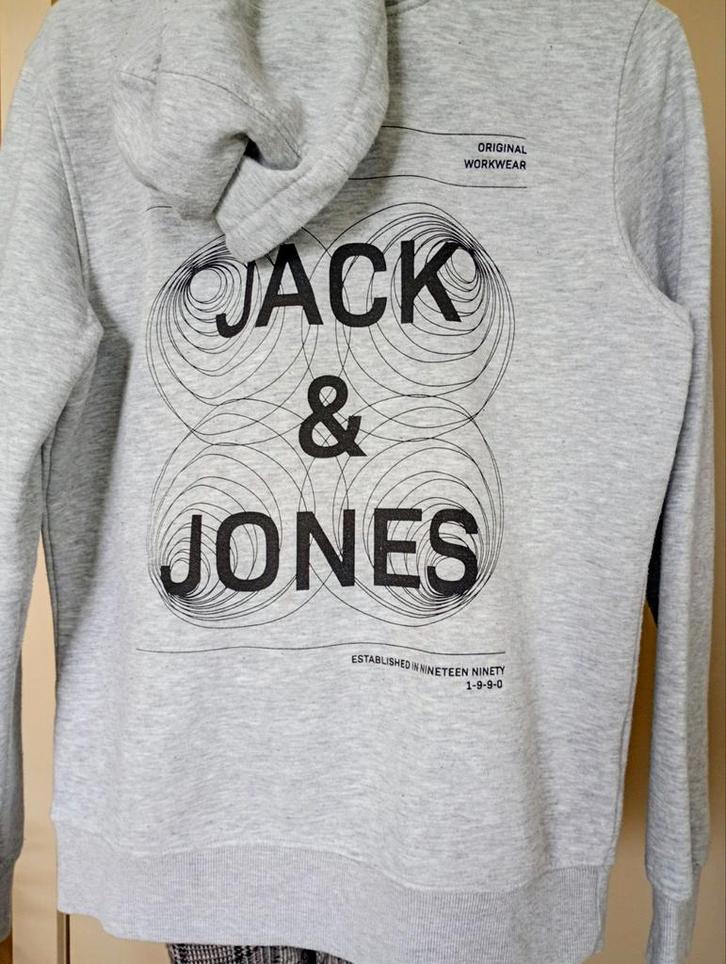 Voortaan ook kleding Garageverkoop Diest. Alles aan 2€!!!, Kleding | Heren, Overige Herenkleding, Ophalen