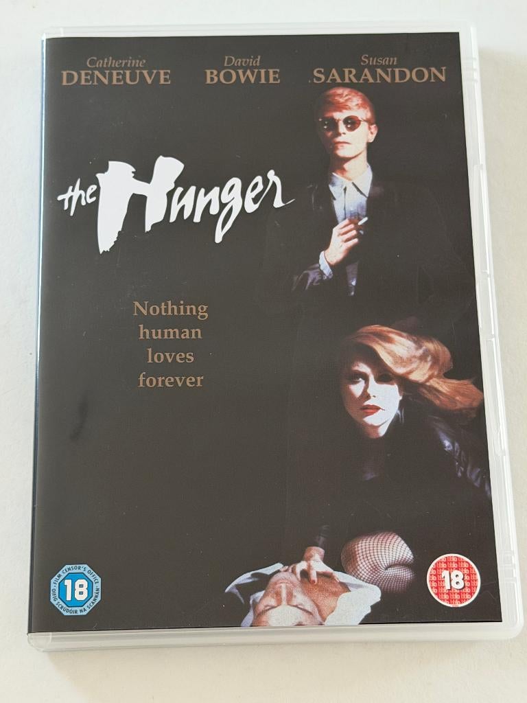 The Hunger (DVD) David Bowie / Catherine Deneuve, CD & DVD, DVD | Horreur, Utilisé, Vampires ou Zombies, À partir de 16 ans, Enlèvement ou Envoi