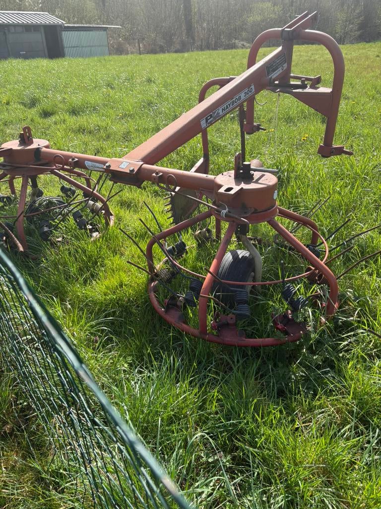 Hooikeerder strela 300, Zakelijke goederen, Landbouw | Werktuigen, Ophalen, Veehouderij, Voertechniek