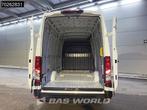 Iveco Daily 35S21 BPM VRIJ! 3.0L Automaat 210PK L2H2 2025-Mo, Auto's, Stof, Euro 6, 4 cilinders, Iveco