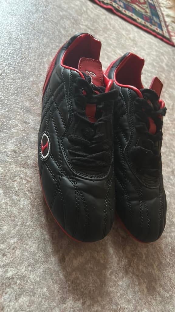 Jartazi voetbalschoenen maat 40 niet gebruikt, Sport en Fitness, Voetbal, Ophalen, Nieuw, Schoenen