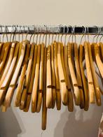 Cintres en bois (environ 75 pièces), Enlèvement, Utilisé, Bois, Adultes