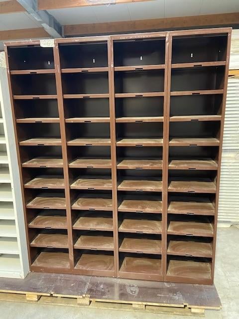 STALEN LOCKEROPBERGKASTEN MET VAKJES, Huis en Inrichting, Ophalen, Zo goed als nieuw, Modern