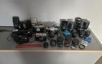 Groot lot analoge camera's, lenzen, flitsen en extra's, Ophalen of Verzenden, Gebruikt, Compact, Overige Merken