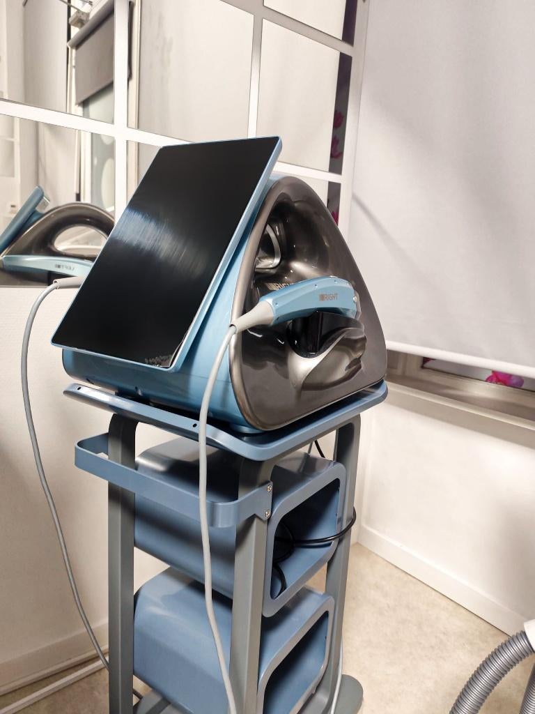 HIFU NEUF + tafel + 8 koppen (lichaam en gezicht), Elektronische apparatuur, Persoonlijke Verzorgingsapparatuur, Ophalen