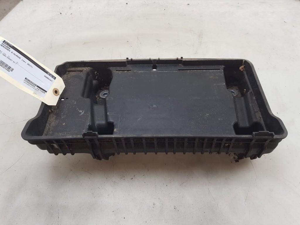 BAC A BATTERIE Mercedes-Benz E (C238) (|A2136200018|), Autos : Pièces & Accessoires, Batteries & Accessoires, Utilisé, Mercedes-Benz