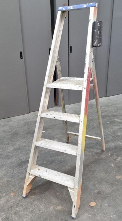 Prof. Solide, 4 treden bordestrap, Doe-het-zelf en Bouw, Ladders en Trappen, Gebruikt, Trap, Minder dan 2 meter, Ophalen