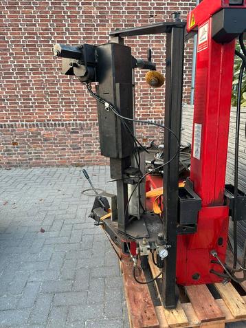 Corghi Hulparm beschikbaar voor biedingen