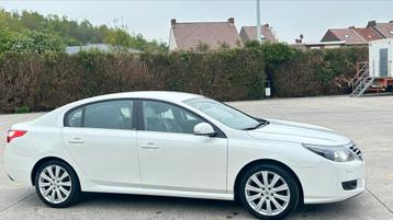 Renault Latitude 2l* 110kw* 2011*Eu5*caméra*massage  beschikbaar voor biedingen