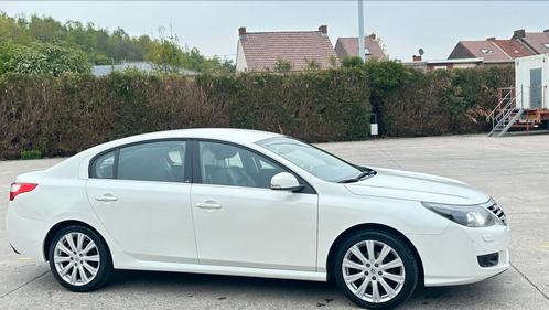 Renault Latitude 2l* 110kw* 2011*Eu5*caméra*massage, Auto's, Renault, Bedrijf, Overige modellen, Diesel, Euro 5, Berline, 5 deurs