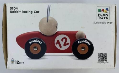 Plan Toys rode houten raceauto konijn auto hout Plantoys, Kinderen en Baby's, Speelgoed | Houten speelgoed, Zo goed als nieuw