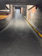 Garage a loue ( 2 place de parking)