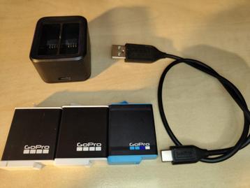3 GoPro batterij + Dual lader beschikbaar voor biedingen