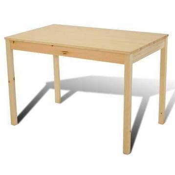 Grenen houten eettafel plus 2 stoelen beschikbaar voor biedingen