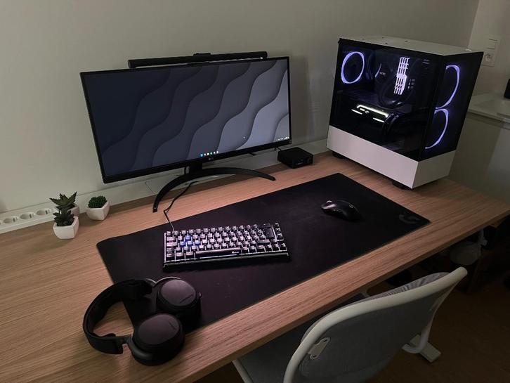 Complete Gaming Setup | Met originele dozen, Computers en Software, Desktop Pc's, Zo goed als nieuw, 4 Ghz of meer, SSD, 32 GB