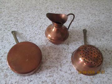 Ustensiles de cuisine de décoration d’archelle en cuivre.    beschikbaar voor biedingen