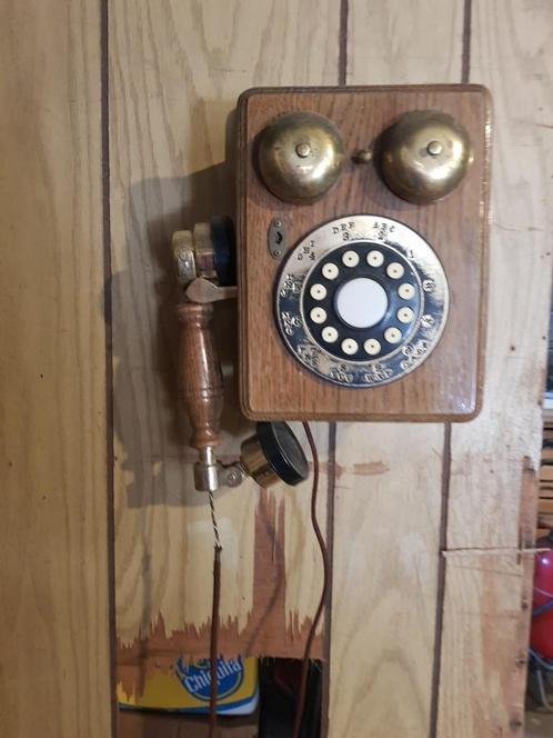 Vintage houten wandtelefoon, Antiek en Kunst, Antiek | Woonaccessoires, Ophalen of Verzenden