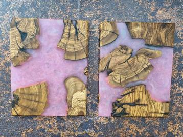 Époxy rose avec cadre d'art en bois d'olivier