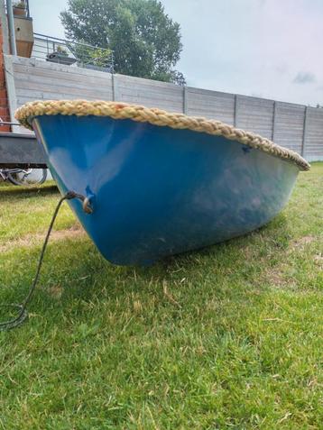 Mooi Motorbootje, sloep, vissersbootje beschikbaar voor biedingen