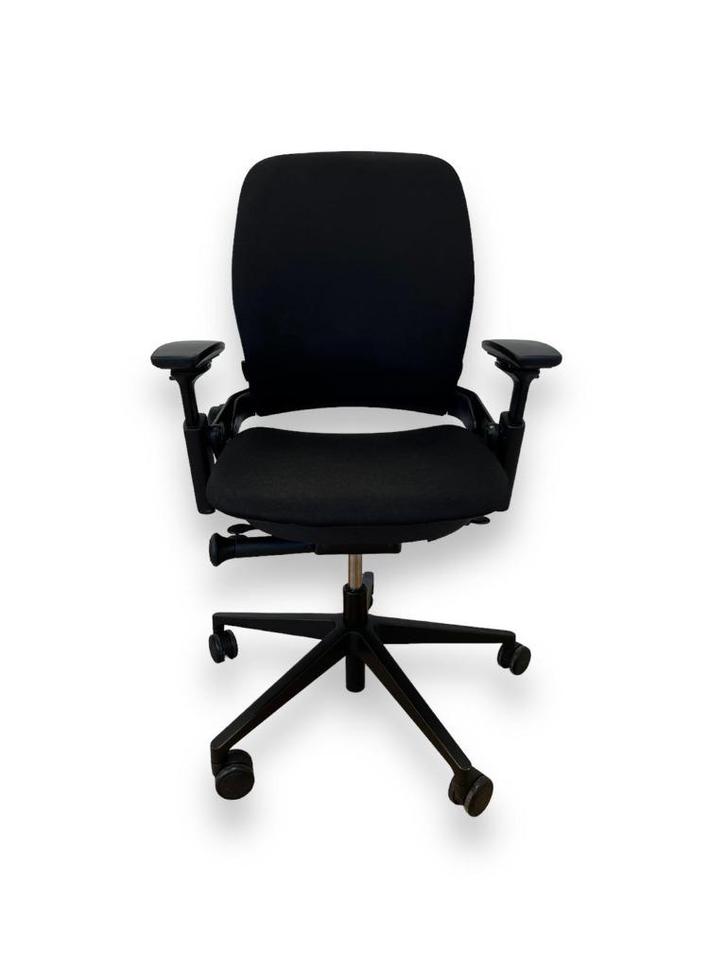 Steelcase Leap V2 Zwart, Huis en Inrichting, Bureaustoelen, Zo goed als nieuw, Bureaustoel, Zwart, Ergonomisch, Gaming bureaustoel